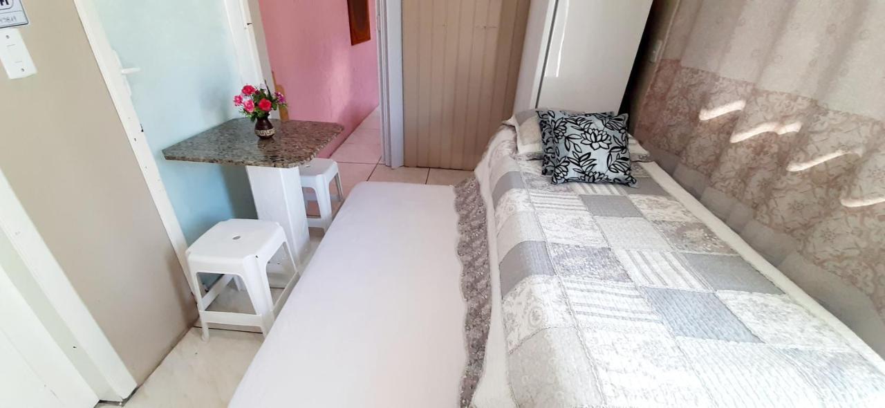 Kitnet K1 Em Torres-Rs - Na Mais Bela Praia Gaucha - Cozinha - Banheiro - Ar Condicionado - Smart Tv 32' - Wi-Fi - Anfitria Superhost No Bnb Exterior foto