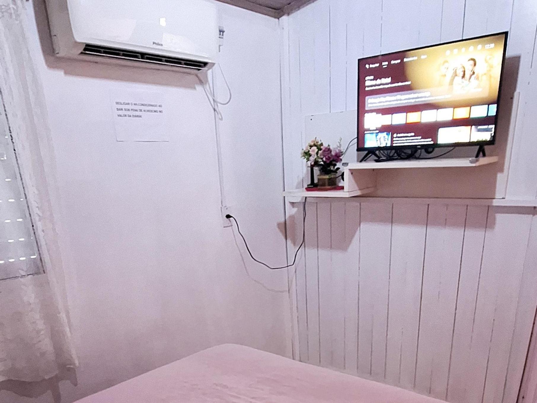 Kitnet K1 Em Torres-Rs - Na Mais Bela Praia Gaucha - Cozinha - Banheiro - Ar Condicionado - Smart Tv 32' - Wi-Fi - Anfitria Superhost No Bnb Exterior foto